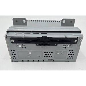 OEM Ford AM FM Radio CD Player DA8T-19C107-NF CQ-FJ32E5UMK HD Radio